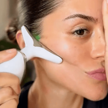 GlowLift Face De-Puffing Massager !